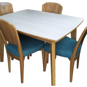 Juego de Comedor Moderno de Madera con Tapa de Mica Blanca